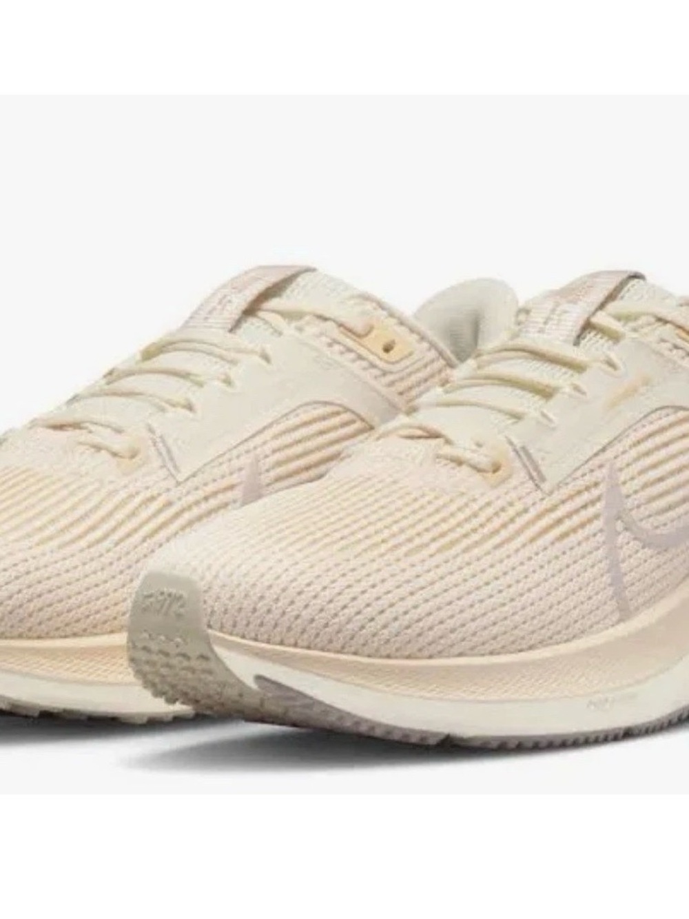 Nike Air Zoom Pegasus 40 Women’s Athletic Shoes - Cream / Light Tan Pink US 7.5